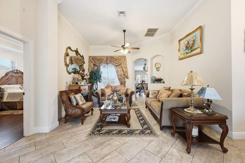 4 bedroom Single Family Residence at 6988 NW Hartney Way, Port St Lucie Section 43, Port St. Lucie — photo 5