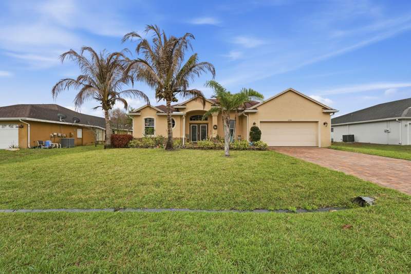 4 bedroom Single Family Residence at 6988 NW Hartney Way, Port St Lucie Section 43, Port St. Lucie — photo 2