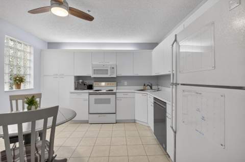 5155 Europa Drive #M, Boynton Beach FL - photo 11 of 66