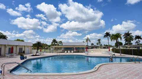 2800 Ashley Drive #B, West Palm Beach FL - photo 23 of 35