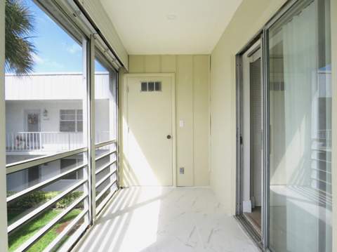 557 Burgundy L, Delray Beach FL - photo 7 of 21