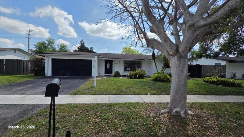 4 bedroom Single Family Residence at 5110 SW 101st Avenue, Guardian Estates, Cooper City — photo 1