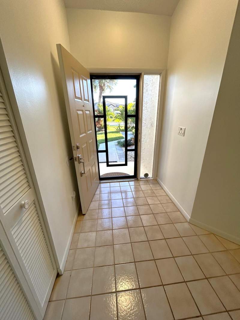 2 bedroom Villa at 7207 Le Chalet Boulevard, Aberdeen 4, Boynton Beach — photo 4