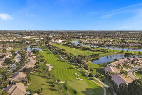7207 Le Chalet Boulevard, Boynton Beach FL - photo 23 of 29