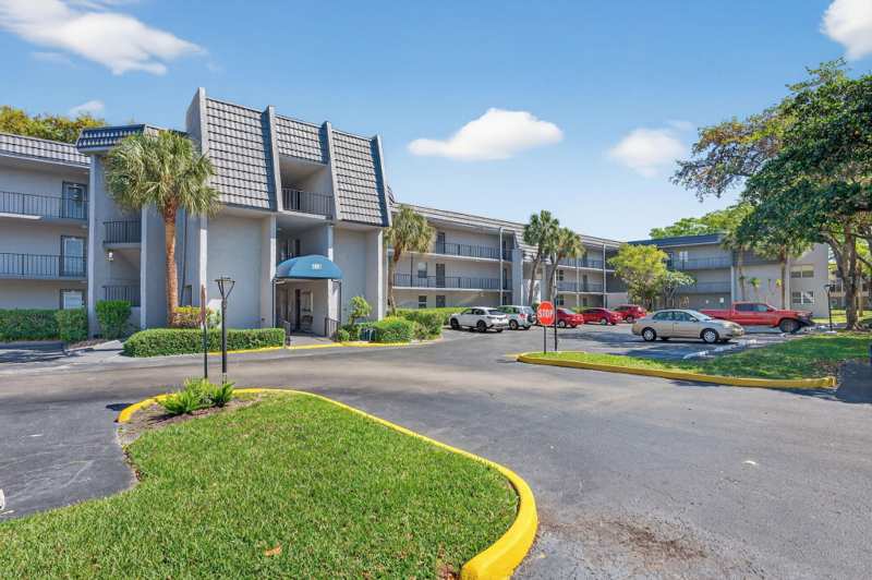 1 bedroom Condominium at 9081 Lime Bay Boulevard #209, Lime Bay Condominium 1, Tamarac — photo 1