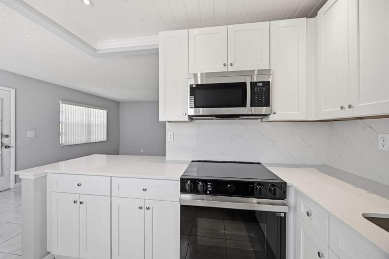 2 bedroom Condominium at 422 Burgundy I, Kings Point Burgundy Condos, Delray Beach — photo 3