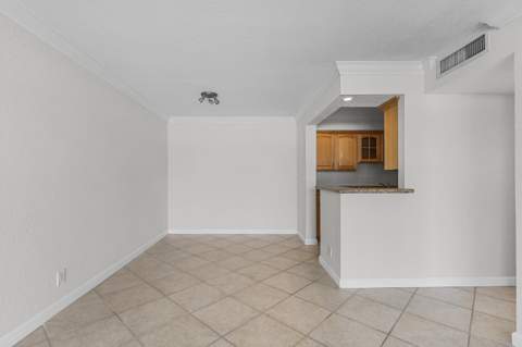 1515 E Broward Boulevard #426, Fort Lauderdale FL - photo 7 of 32