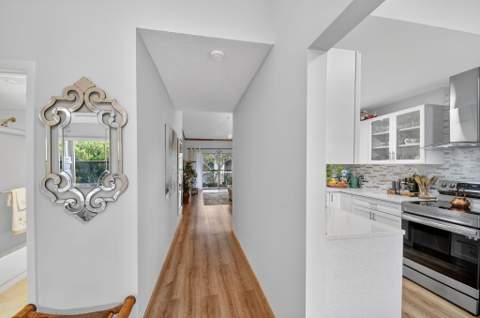 7855 Willow Spring Drive #725, Lake Worth FL - photo 6 of 74