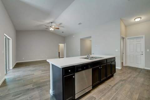5314 NW Milner Drive, Port St. Lucie FL - photo 8 of 53