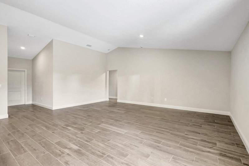 4 bedroom Single Family Residence at 3965 SW Mccain Street, Port St Lucie Section 21, Port St. Lucie — photo 5