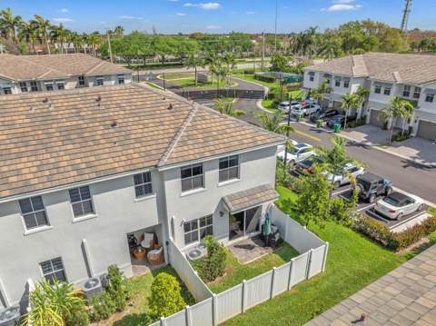 17002 SW 1st Street, Pembroke Pines FL - photo 19 of 38