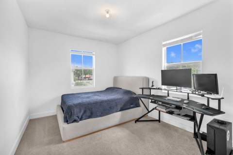 17002 SW 1st Street, Pembroke Pines FL - photo 9 of 38
