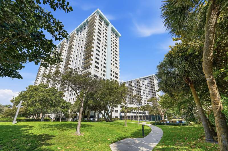 2 bedroom Condominium at 1201 S Ocean Drive #506s, Summit Condo, Hollywood — photo 2