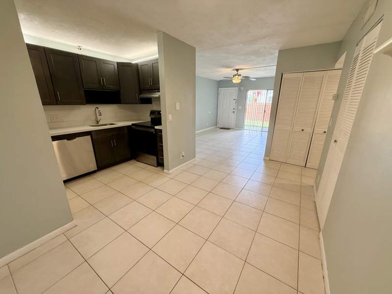 2 bedroom Condominium at 3253 NW 104th Avenue #3253, Springs Park Condo, Coral Springs — photo 5