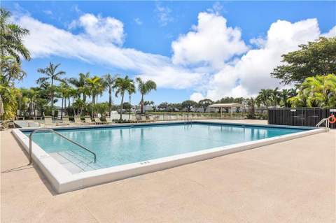 5570 Lakeside Drive #102, Margate FL - photo 24 of 26