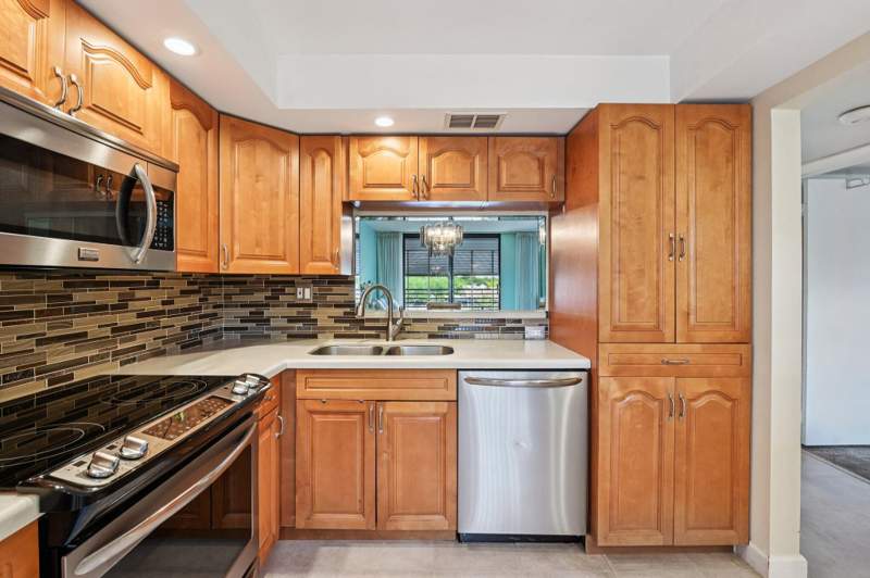 1 bedroom Condominium at 1101 Colony Point Circle #404, Colony Point 4 Condo, Pembroke Pines — photo 5