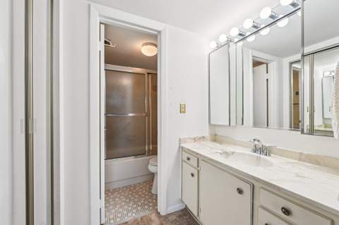 1101 Colony Point Circle #404, Pembroke Pines FL - photo 20 of 44