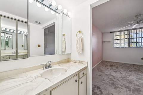 1101 Colony Point Circle #404, Pembroke Pines FL - photo 23 of 44