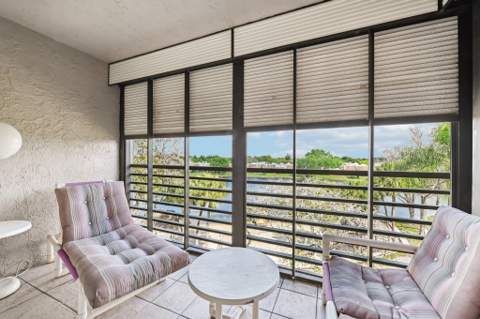 1101 Colony Point Circle #404, Pembroke Pines FL - photo 24 of 44