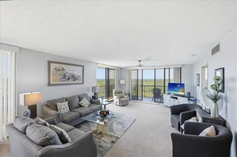 5059 N Hwy A1a #401, Hutchinson Island FL - photo 8 of 75