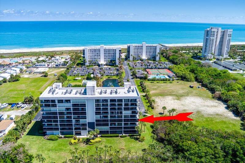 2 bedroom Condominium at 5059 N Hwy A1a #401, Bryn Mawr Ocean Towers, A Condominium, Hutchinson Island — photo 3