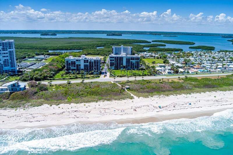 2 bedroom Condominium at 5059 N Hwy A1a #401, Bryn Mawr Ocean Towers, A Condominium, Hutchinson Island — photo 5