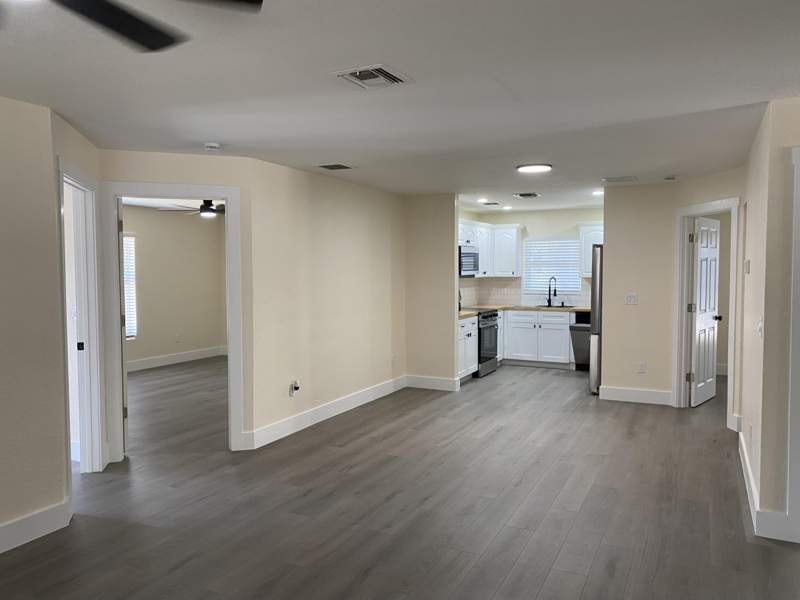 4 bedroom Single Family Residence at 176 SW 5th Court, Carver Heights First Add, Deerfield Beach — photo 5
