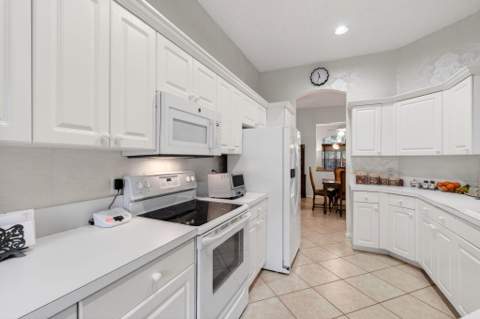7844 Rockford Road, Boynton Beach FL - photo 10 of 57