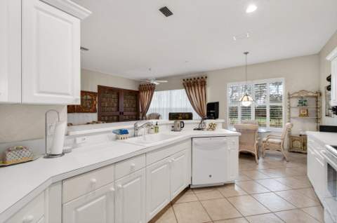 7844 Rockford Road, Boynton Beach FL - photo 11 of 57