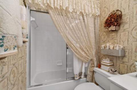 7844 Rockford Road, Boynton Beach FL - photo 21 of 57