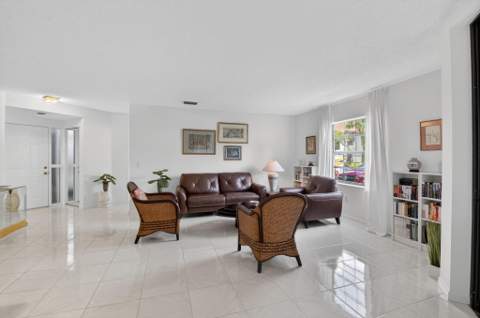 5226 Europa Drive #H, Boynton Beach FL - photo 7 of 61