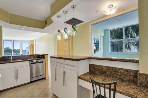 155 Isle Of Venice Drive #404, Fort Lauderdale FL - photo 19 of 113