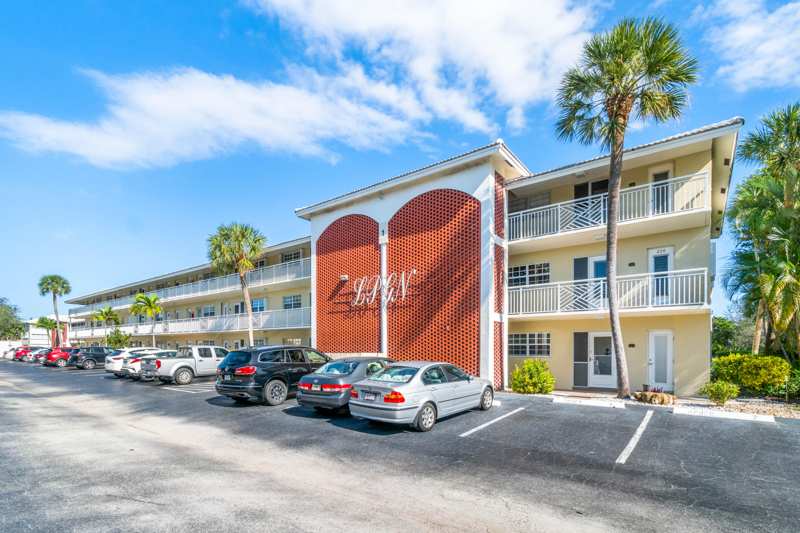 2 bedroom Condominium at 1951 NE 39th Street #131, Lighthouse Point Gardens North, Lighthouse Point — photo 1