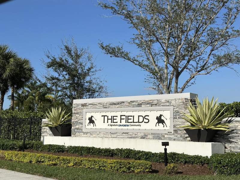 3 bedroom Townhouse at 8191 Cinch Way, The Fields At Gulfstream Polo, Lake Worth — photo 2