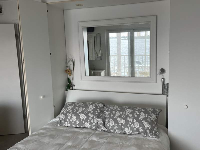 1 bedroom Stock Cooperative at 101 Doolen Court #305, Lake Colony Apts One Inc, North Palm Beach — photo 5