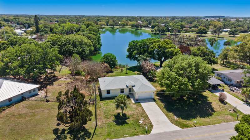 3 bedroom Single Family Residence at 7705 Sebastian Road, Lakewood Park Unit 4, Fort Pierce — photo 1