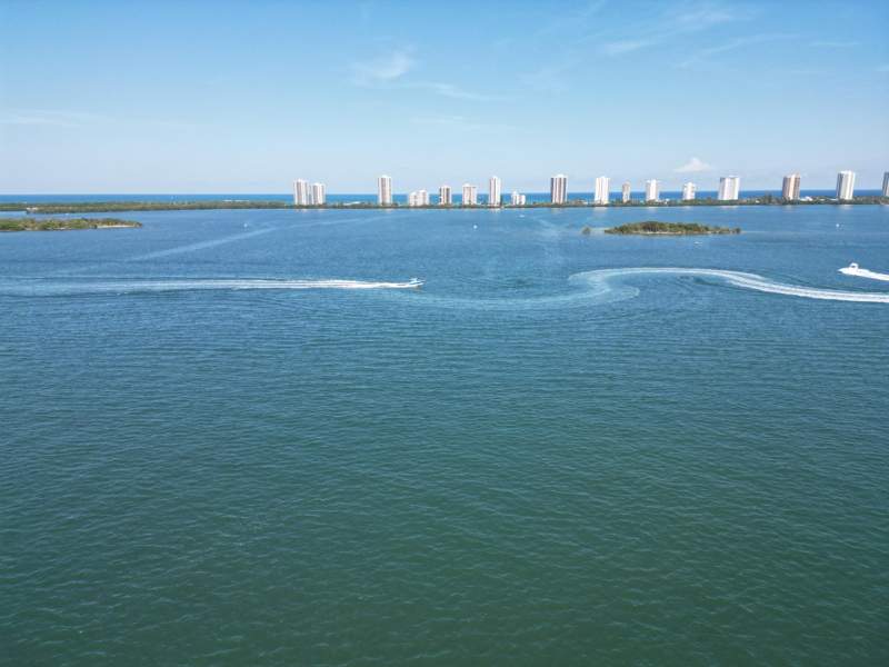 1 bedroom Stock Cooperative at 101 Doolen Court #305, Lake Colony Apts One Inc, North Palm Beach — photo 3