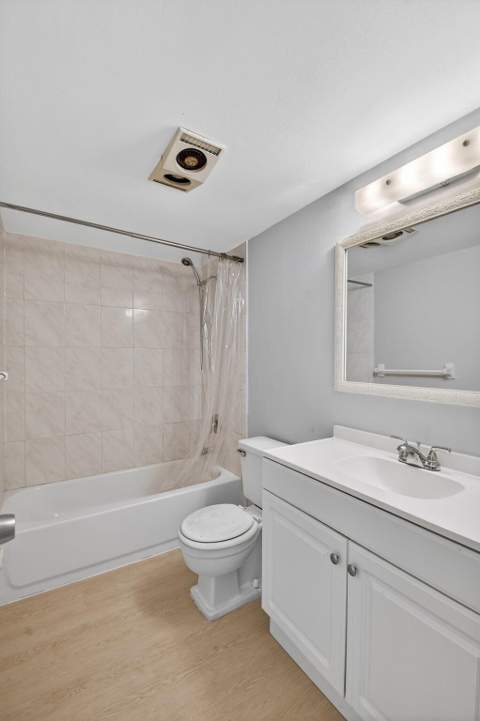 1432 S Lakeside Drive #4, Lake Worth Beach FL - photo 18 of 61