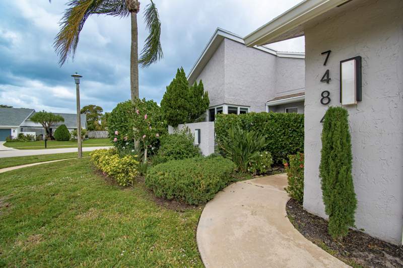 4 bedroom Single Family Residence at 7484 Malibu Crescent, Montoya Estates Unit 1, Boca Raton — photo 5