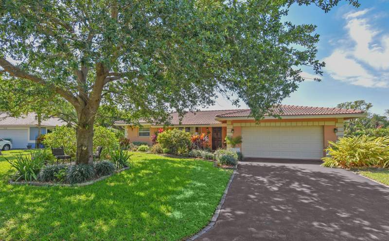 4 bedroom Single Family Residence at 10170 NW 39th Court, Coral Springs Lakes, Coral Springs — photo 3