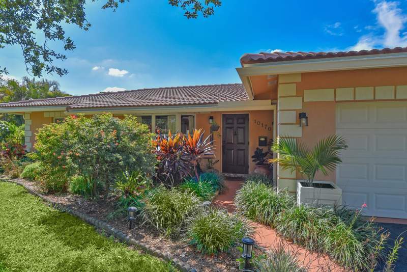 4 bedroom Single Family Residence at 10170 NW 39th Court, Coral Springs Lakes, Coral Springs — photo 5
