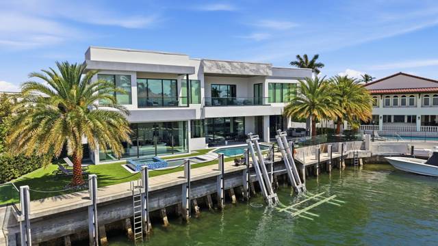 749 Bamboo Drive home for sale in Sun and Surf Club Community