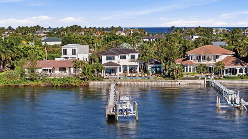 5 bedroom Single Family Residence at 825 W Oyster Lane, Hypoloxo Island, Lantana — photo 1