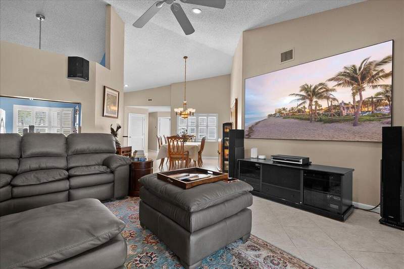 3 bedroom Villa at 2424 SW Foxpoint Trail, Martin Downs Plat No 29 (Aka Monarch Country Club), Palm City — photo 5