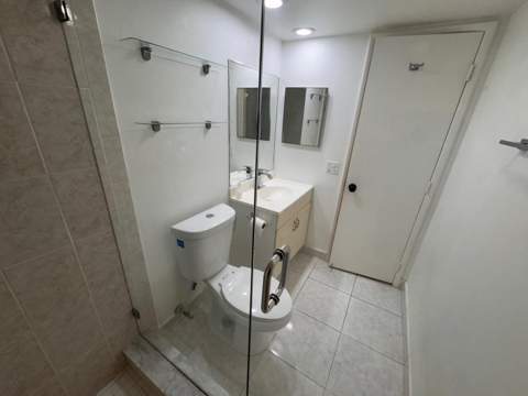 901 Cypress Terrace #103, Pompano Beach FL - photo 21 of 28