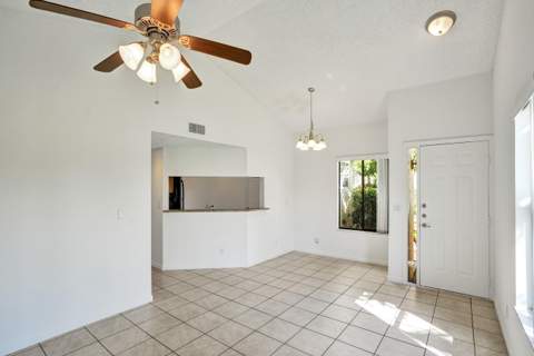 12 Vía De Casas Sur #Unit 101, Boynton Beach FL - photo 9 of 20