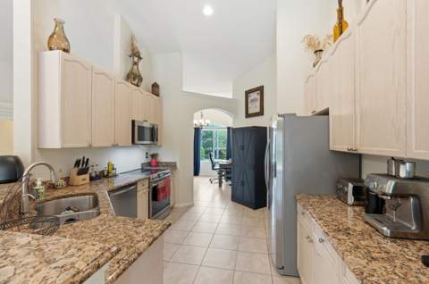 15327 64th Place, The Acreage FL - photo 16 of 57