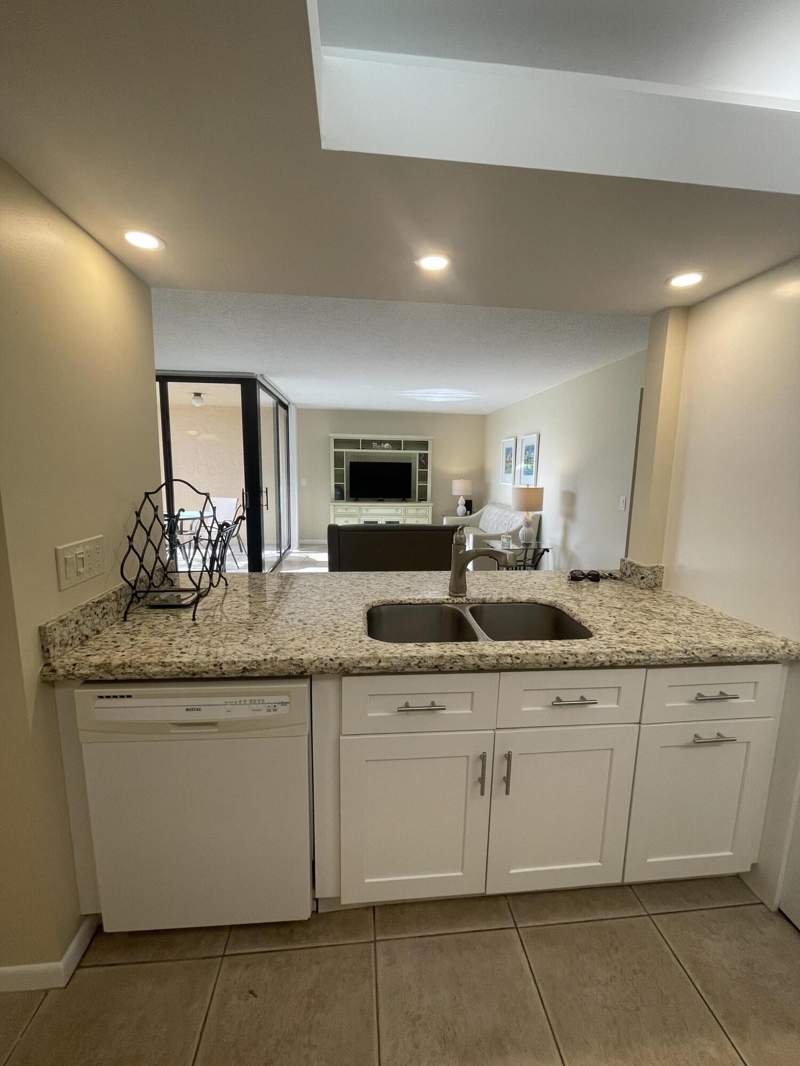 2 bedroom Condominium at 450 Egret Circle #9203, Lavers Delray Racquet Club Condo, Delray Beach — photo 3