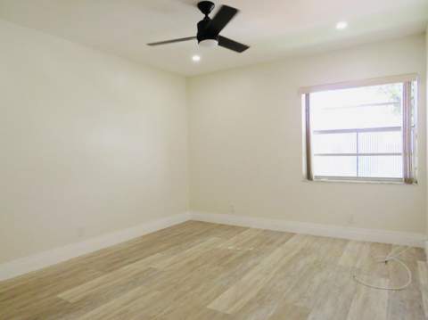 557 Burgundy L, Delray Beach FL - photo 14 of 21