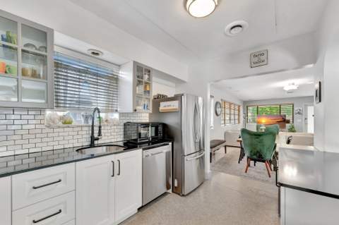 1246 Johnson Street, Hollywood FL - photo 14 of 43